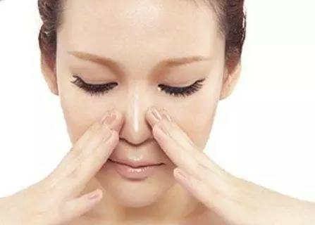 法令纹怎么办两招帮你消灭法令纹,教你一招怎样淡化法令纹