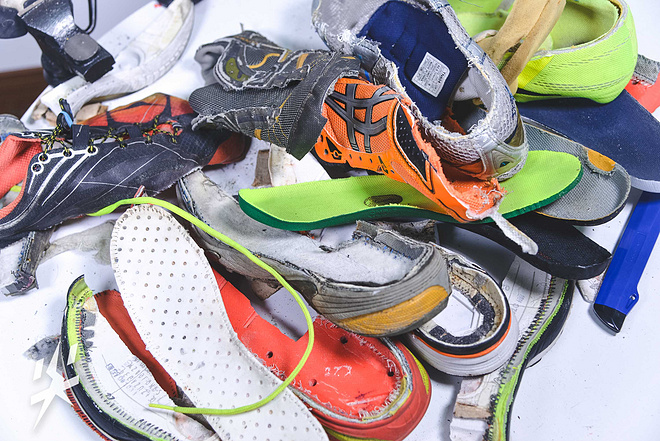 尖货QAVol.02|耐克飞线很快就断了?Boost站旁边呵呵的笑