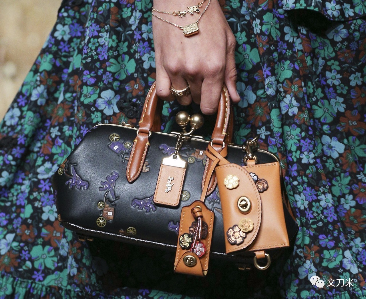 mk女包王者荣耀,mk包包旧了