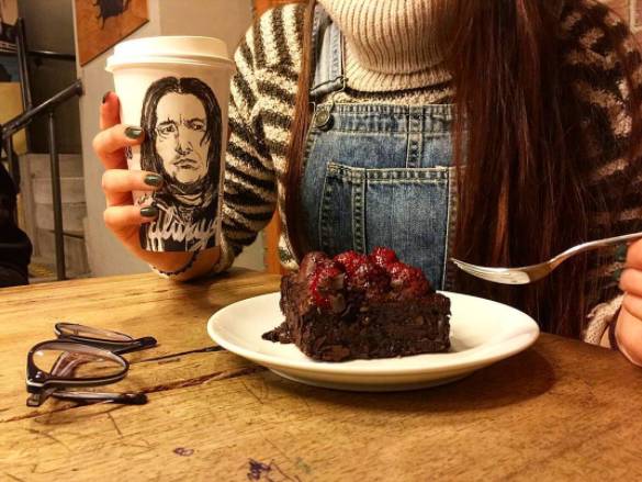 艺术家环游世界，他靠这个技能成为世界网红