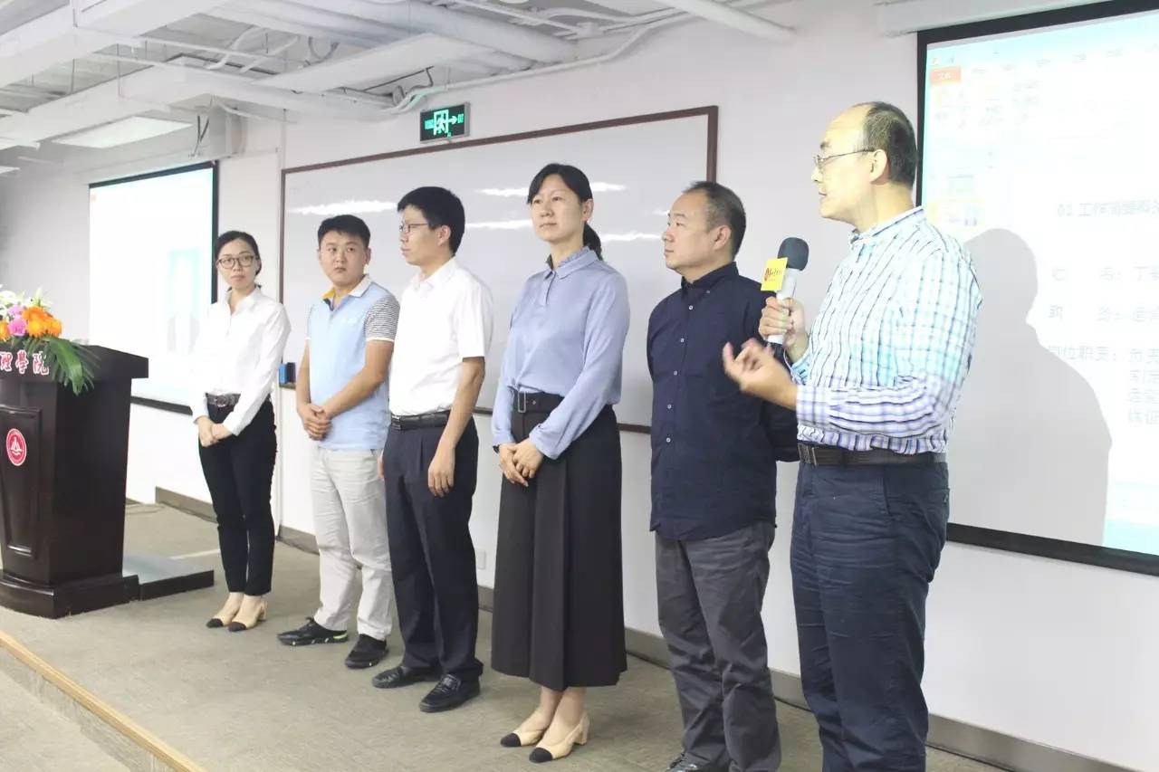 荣誉只代表过去以后,荣誉只代表过去未来更要努力