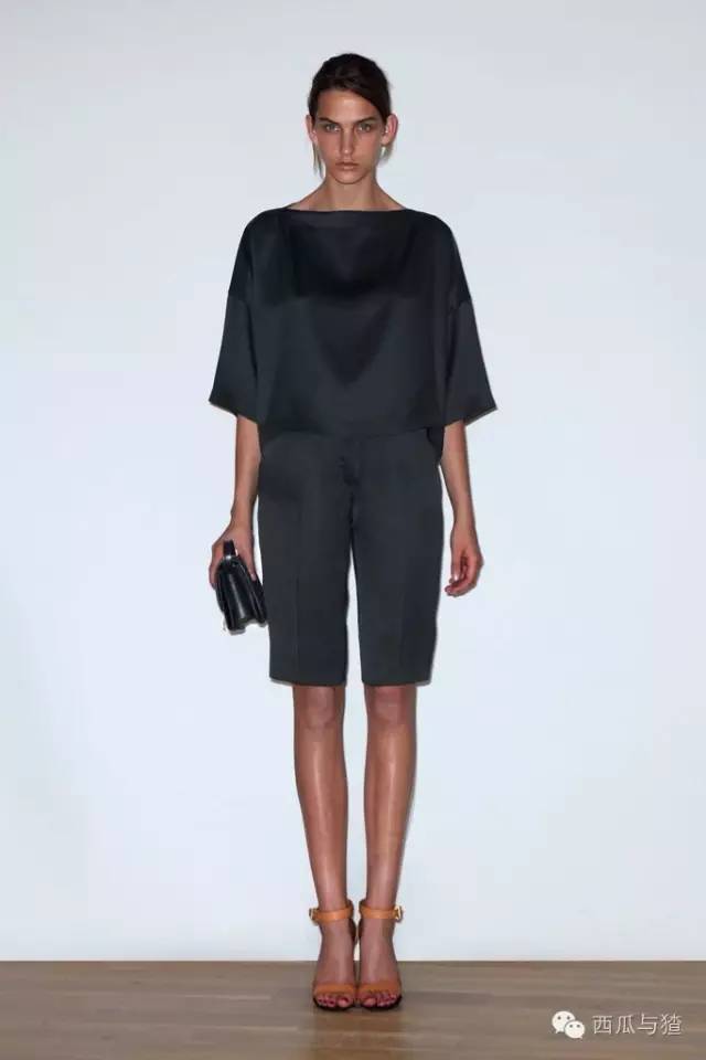 为什么每个女人都拥有一个钻戒,为什么女人都想拥有celine