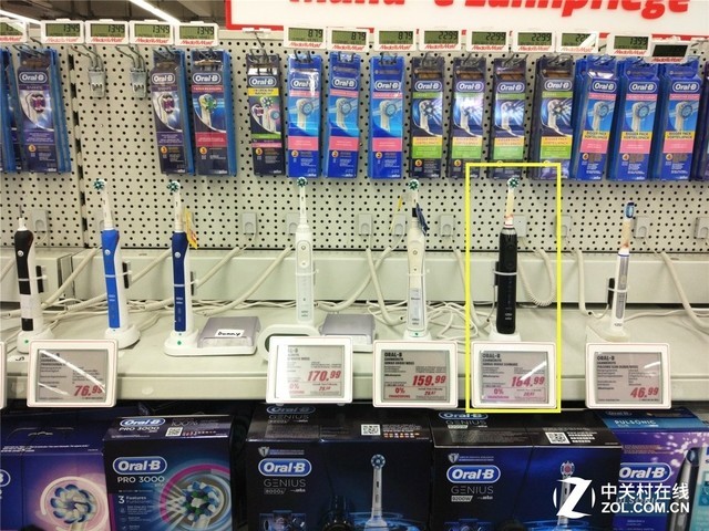 iPhone7比国内贵600!编辑在德国卖场发现坑爹货