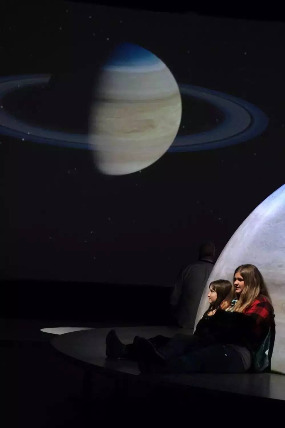 震撼｜NASA进中国了！把整个太阳系都摆到你面前，每个人都可以享受宇航员的特权