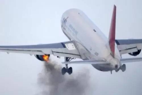 日本出事飞机竟与311大地震有关,日本航空jal123号班机坠毁事件