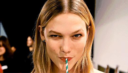 韩国最近很火的饰品,今年最火的高端饰品