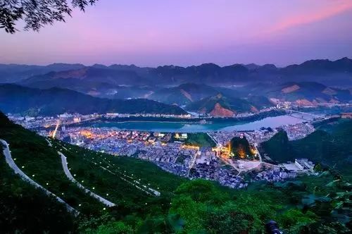 广西山清水秀风景视频,广西山清水秀的县