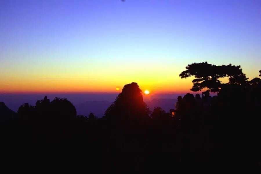 走近你就走进了痛苦出自哪里,走近你就是走近痛苦