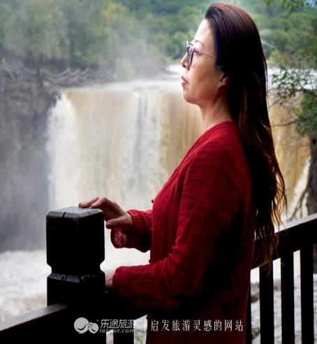 火山口探秘完整视频,镜泊湖火山口免费景点