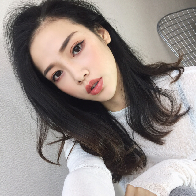 魅可口红哪个色号适合黄皮显白,黄皮最显白的裸色十大口红