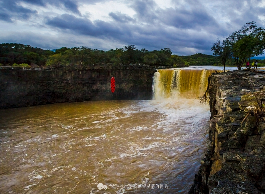 火山口探秘完整视频,镜泊湖火山口免费景点