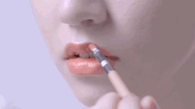 既滋润又提色的润唇膏,入秋的第一支润唇膏