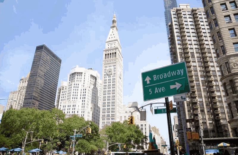 快点来！跟着AnnyFan在纽约边看秀边逛街