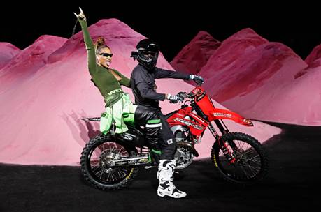 puma和rihanna合作款,fentyrihanna发布会