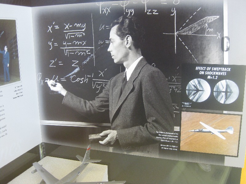 罗伯特琼斯空气动力学,电梯工学徒到工程师