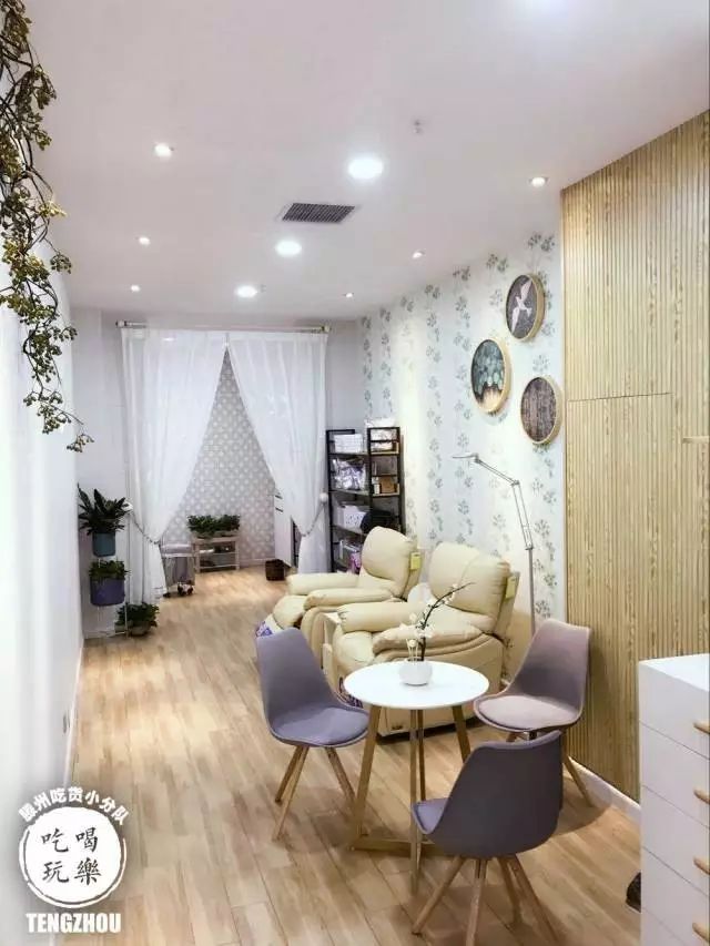 这次探店！我们瞄准了一家能让你少女心炸裂的美甲店