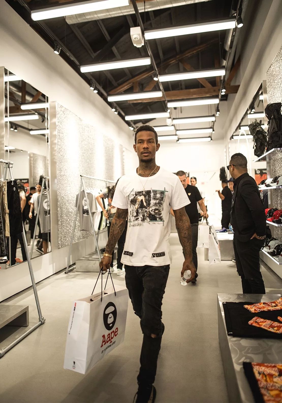 潮流圈的人气图腾！年轻猿颜强势登陆美国潮流圣地！