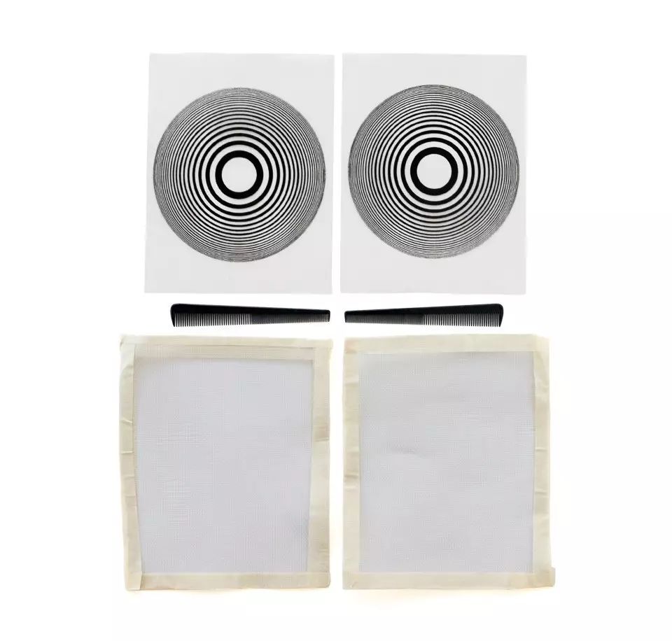 电脑屏幕出现波纹模糊,电脑屏有波纹