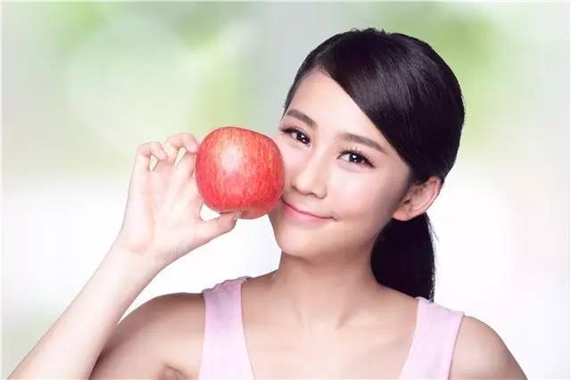 坐月子期间，空气中仿佛弥漫着一股“埋怨”的味道~