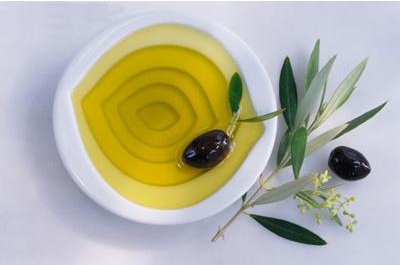 橄榄油去妊娠纹最有效方法,怎么使用橄榄油去除妊娠纹