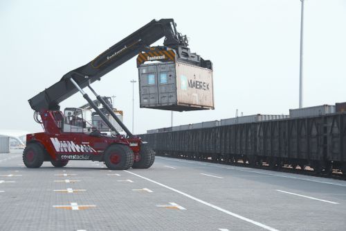 质优价廉比网购更便宜!买衣服就去金牛区国际商贸城服装工厂直销城