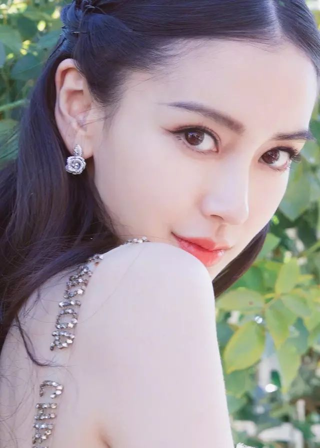 唐嫣的眼影活色生香,唐嫣大地色眼影