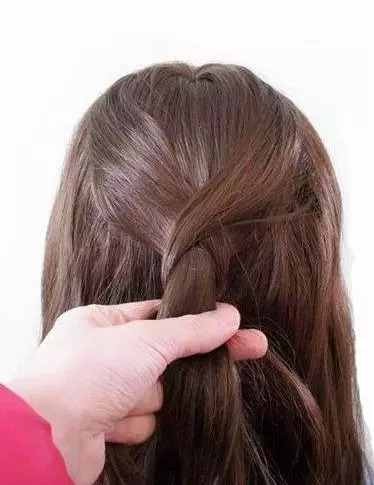 披头散发怎么扎头发好看,披头散发的头发教程