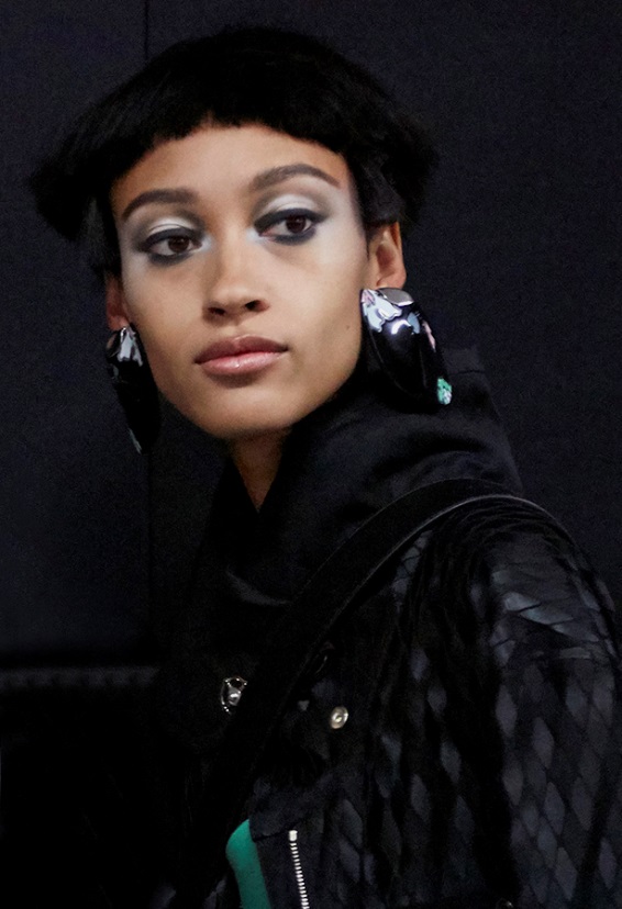 阿玛尼2018春季时装周,阿玛尼新款女装搭配图