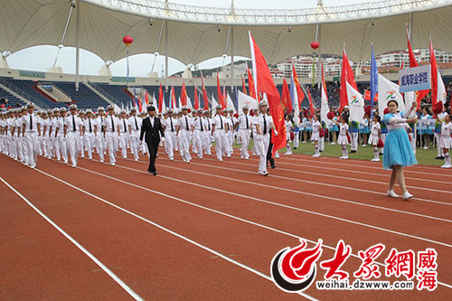 500多名运动员聚会,运动会开幕式400人