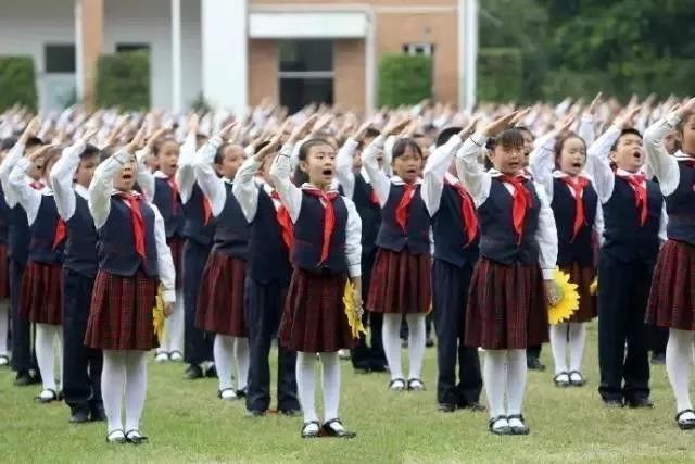 红领巾先锋队建队70周年,心系红领巾喜迎建队节