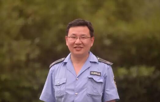 展示党员风采当好岗位标兵,党员风采展示亮身份当先锋