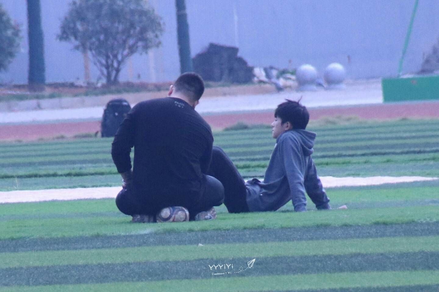 「TFBOYS」「分享」171018足球宝贝上线让我们跟着烊宝运动起来吧