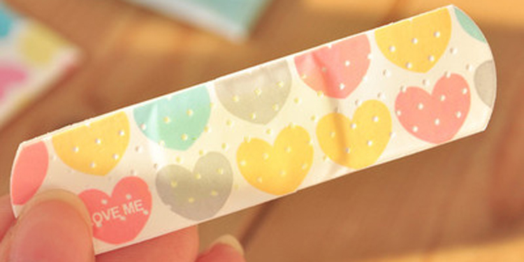 一张创可贴,一般创可贴贴多久伤口会完全好