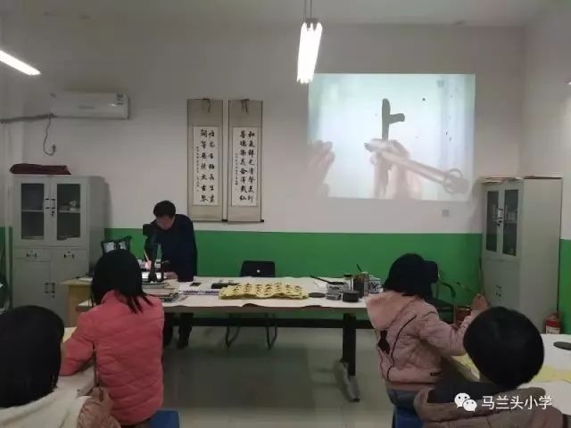 「管理经」练书法，打太极，习拳术传统文化进课堂，他们不遗余力……