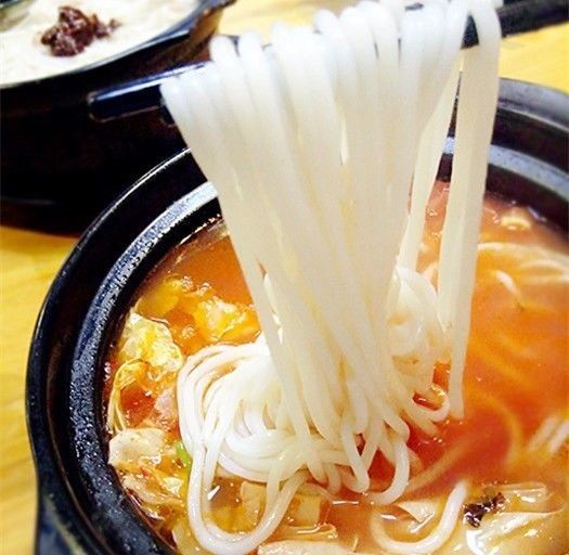 哈尔滨哪的米线最好吃,哈尔滨最正宗的云南米线