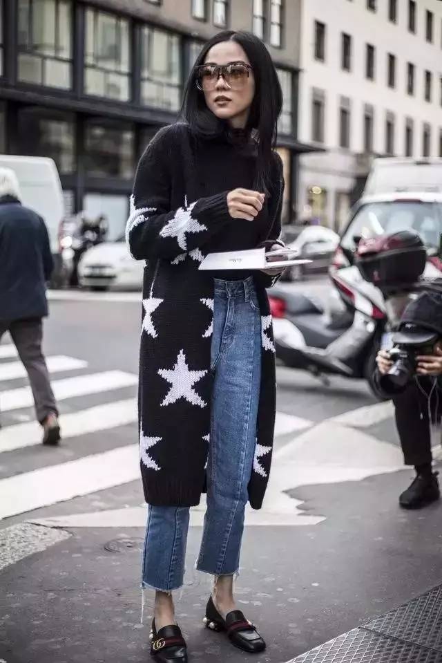 咖色毛衣搭配什么颜色外套最佳,开衫毛衣外套时髦洋气怎么搭配