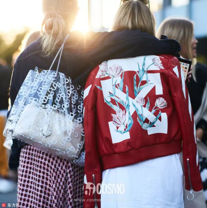 时髦办｜“透明塑料”成新流行！再也不怕下雨天咯