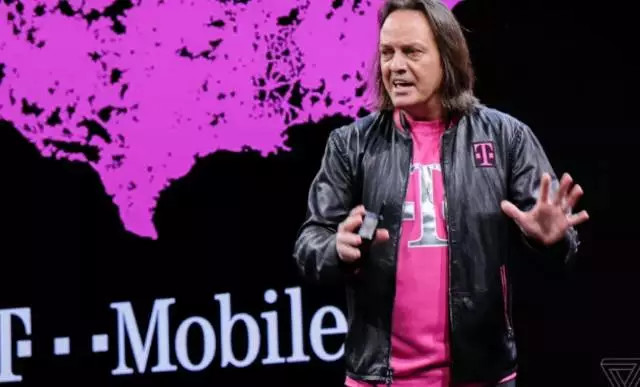 微软SurfaceLaptop发布：续航14.5小时；乐视体育突发取消欧冠比赛直播|雷锋早报