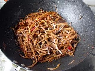 淄博女孩晕倒视频,人突然晕倒嘴唇发紫怎么急救视频