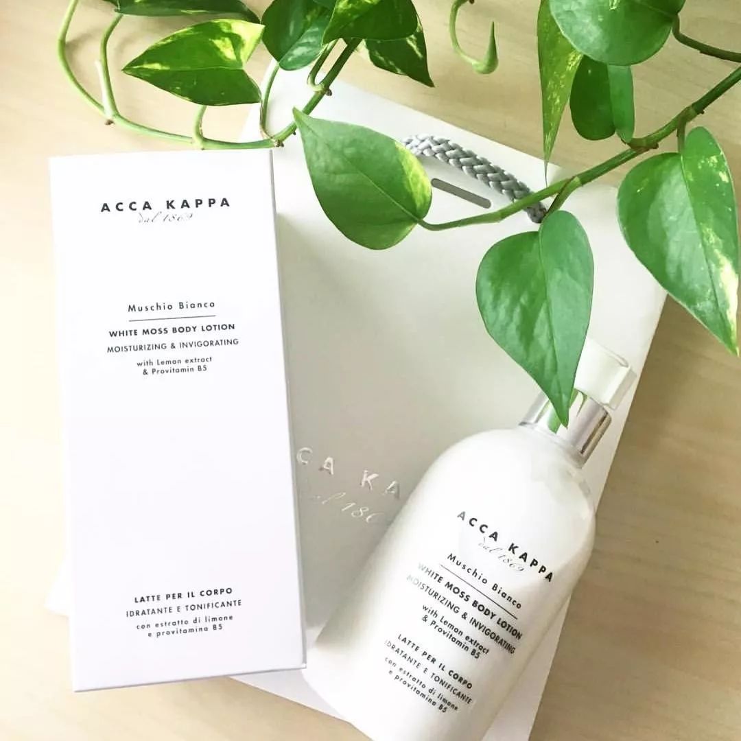 好痒啊！我除了能给你一个痒痒挠，还能给你一瓶身体乳！