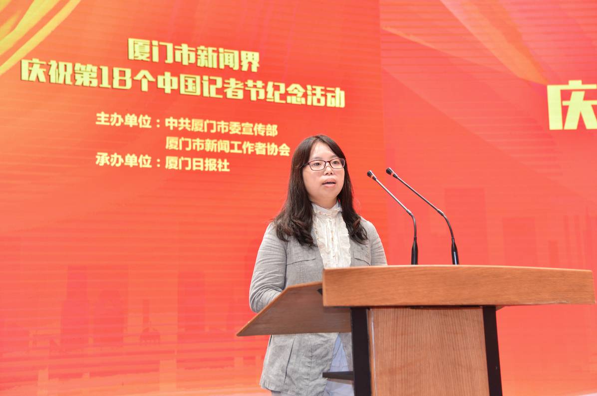 《玲听两岸》故事探索新闻的温度与深度！