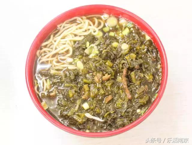 藏在老城南的30年老店，拽着100块，吃遍了整条街的头牌