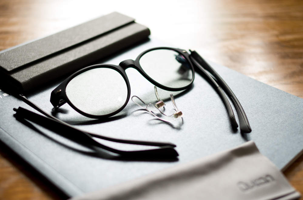 变色炫酷眼镜测评,防蓝光变色眼镜推荐测评