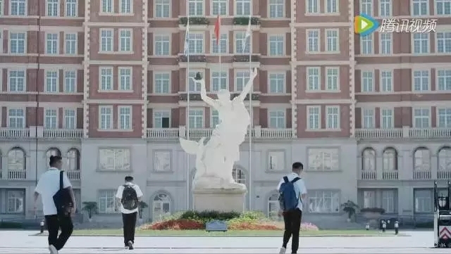 颜值过高，四川西南航空职业学院一不小心成了影视基地