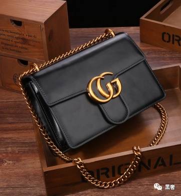 盘点那些高仿到离谱的山寨货,各种潮流大牌高仿