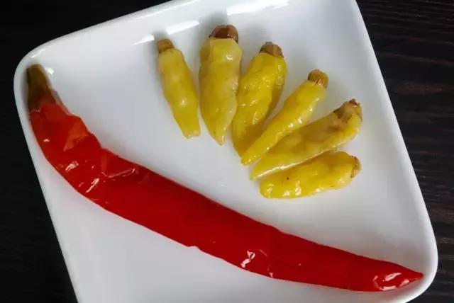 三伏天不吃饭也要买一件棉麻衫,三伏天不开空调吃饭一身汗