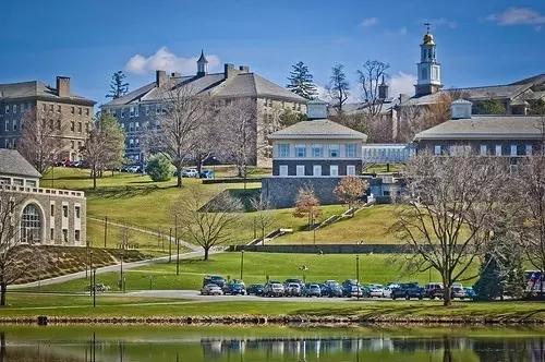 哪些大学校名像野鸡大学,名气响亮的野鸡大学