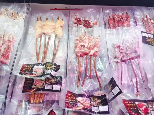 听说马云开了家作妖儿的水族馆，全城的大人都带着小孩冲过去了