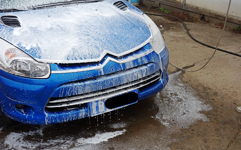 洗车干净不伤车漆从此告别洗车店,洗车不再烦恼