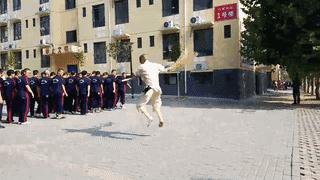 王洪祥鞭腿多重,王洪祥靠鞭腿赢的比赛